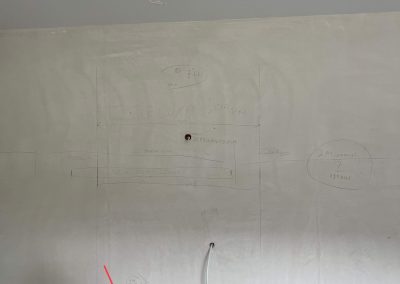 Kanalizacja w posadzce - wykorzystana do nawodnienia ściany z roślin